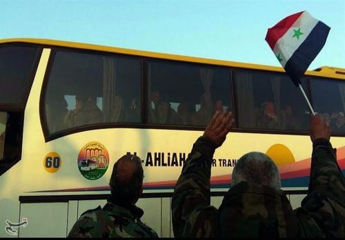  حرکت ۱۲۰ دستگاه اتوبوس به‌سمت کفریا و فوعه / حمله خمپاره‌ای تکفیری‌ها به زینبیه دمشق