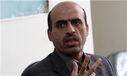 دولت در توسعه روابط خارجی کارنامه درخشانی ندارد/ با سوءمدیریت دولتمردان تنها امید اقشار آسیب‌پذیر گرفتن یارانه است