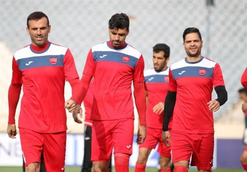  اعتصاب دوباره پرسپولیسی‌ها/ مربیان محل تمرین را ترک کردند