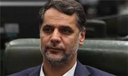 نقوی: وجود جهانگیری هم کمکی به دفاع از عملکرد دولت نمی‌کند/ عصبانیت و لرزش دستان روحانی در مناظره نشان می‌دهد در مقابل «منطق» پاسخی ندارد