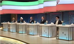 میدل ایست آی: تاکتیک قالیباف آن‌قدر موثر بود که یک‌بار روحانی را در مناظره به هم ریخت/ کاندیدای پشتیبان به کمک روحانی آمد