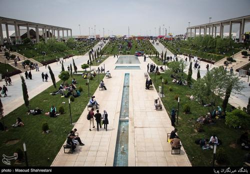 «شهر آفتاب»، یادگار خوب شهرداری تهران برای فرهنگ‌دوستان/مسئولان دولتی به جای پرتوقعی و غرولند کردن، لباس کار بپوشند و به میدان بیایند