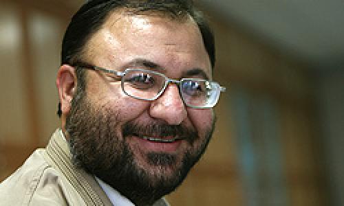 بعید است روحانی تن به شفافیت مالی دهد/اگر نامزدی از این کار خودداری کند به مردم اهانت کرده است