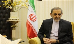 ولایتی: اگر فداکاریهای ایران نبود، منطقه تجزیه میشد/ مستشاران نظامی با دعوت دمشق، به سوریه رفتهاند