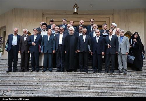 علت سکوت مظلومانه هنرمندان مقابل دولت یازدهم مشخص شد/«تخریب و افشا» تنها آورده انتقاد از امنیتی-اطلاعاتی‌ترین دولت ایران است 