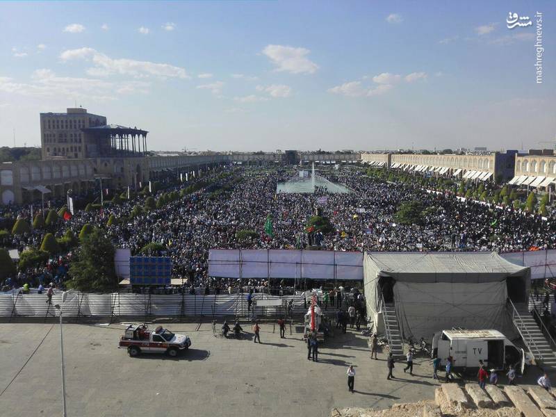 عکس/ سنگ تمام اصفهانی برای رئیسی