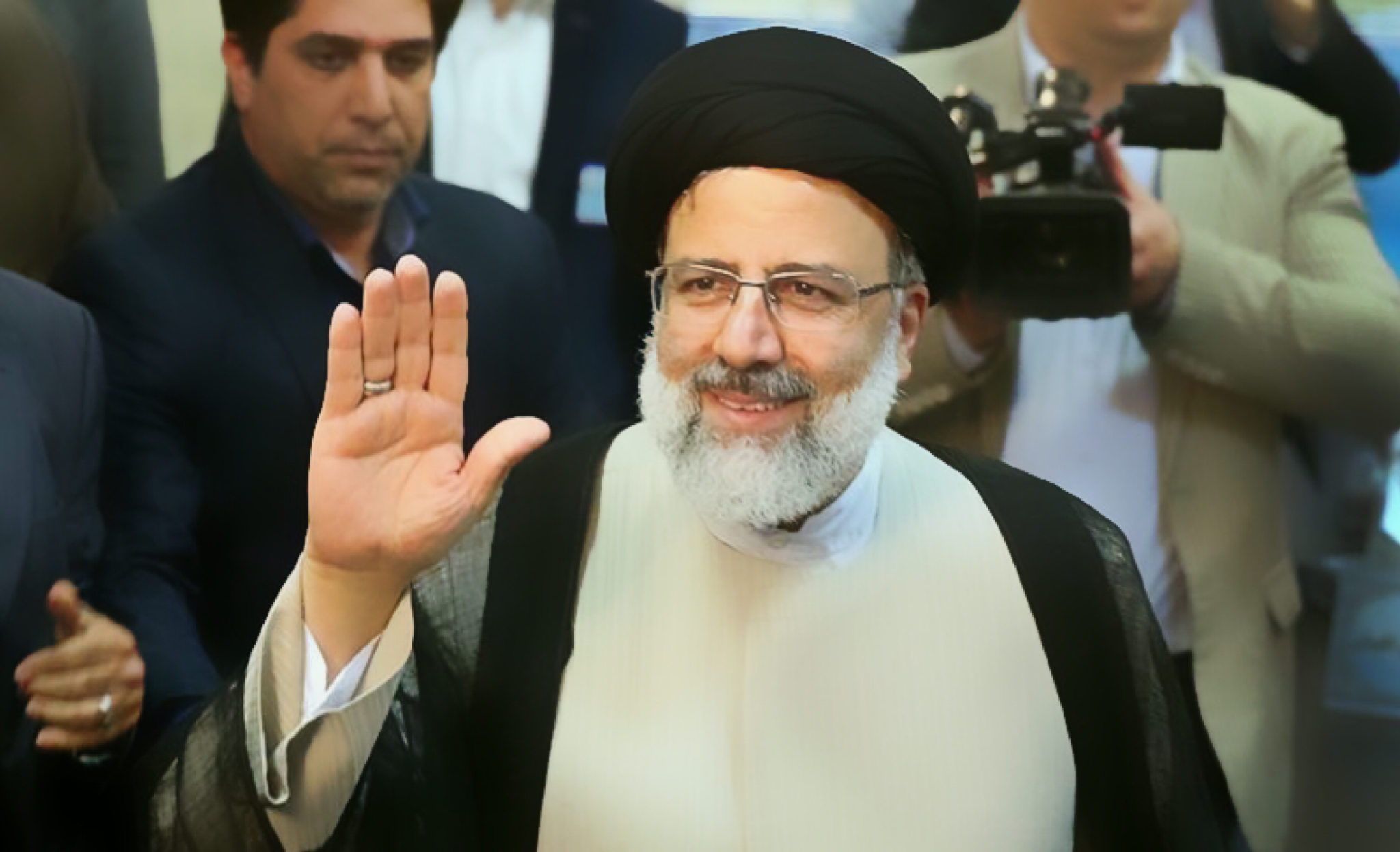 رئیسی انتخاب اول مردم ایران/گرانی، بیکاری و اشرافیت، غزل خداحافظی را می خواند 