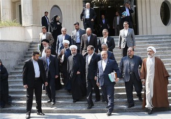  انتقاد اصلاح طلبان از کابینه روحانی با طعم سهم خواهی/ چرا اصلاح طلبان در زمان انتخابات سکوت کردند؟ 