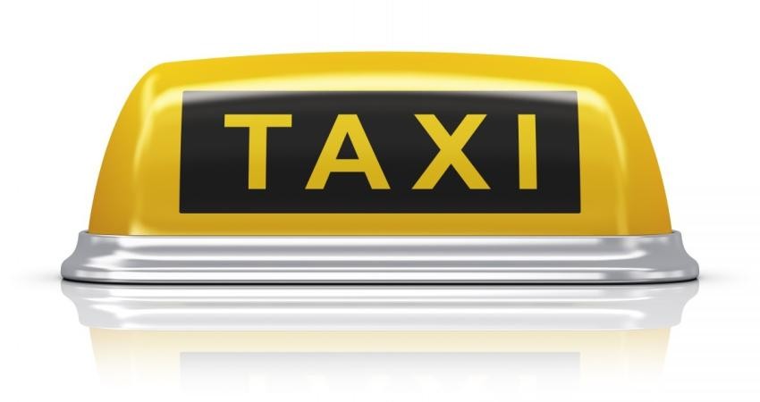 استفاده از تاکسی‌ داخلی در فرودگاه امام، ممنوع!