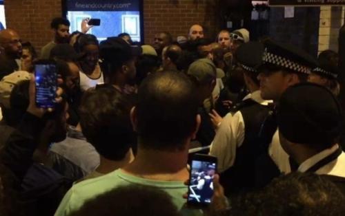 حمله با خودرو به نمازگزاران مسجدی در لندن
