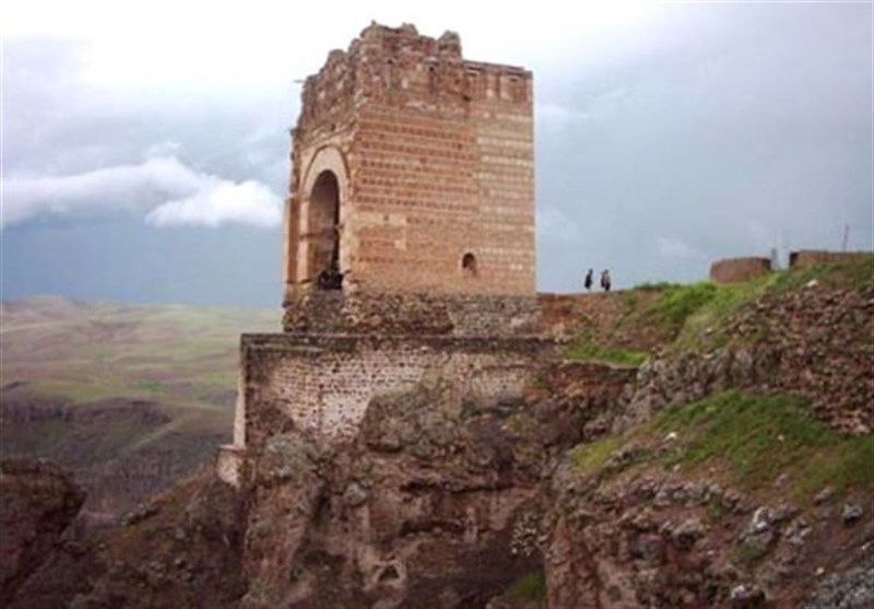 همهچیز در باره تختجمشیدآذربایجان