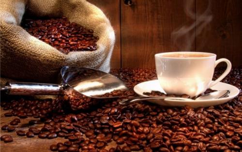 مصرف قهوه در روز ۹ دقیقه عمر را افزایش می‌دهد