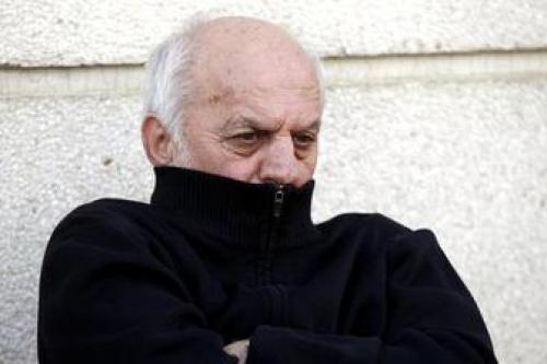  خوردبین عزادار شد