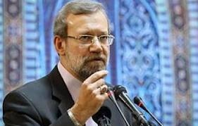 پرتاب مهر و کفش در سخنرانی علی لاریجانی! 