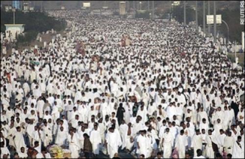  حضور میلیونی حجاج بیت‌الله الحرام در صحرای عرفات