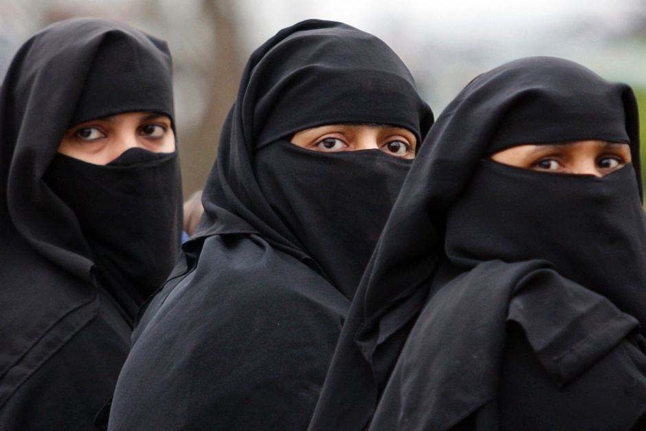 انجام چه کارهایی همچنان برای زنان سعودی ممنوع است؟