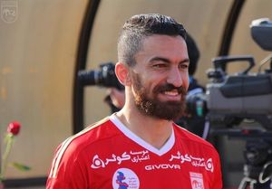 شفیعی از تراکتورسازی به AFC شکایت می‌کند