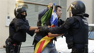 اسپانیا از کاتالونیا معذرت خواهی کرد 