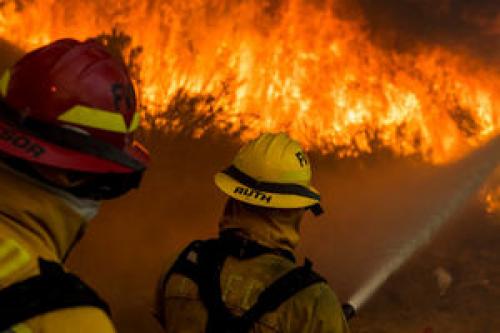 افزایش تعداد قربانیان آتش‌سوزی در کالیفرنیا
