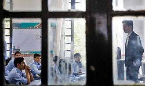  مدارس مهران ۲ روز تعطیل شد
