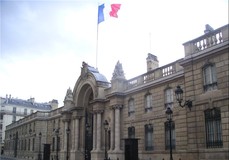 الیزه: ماکرون حریری و خانواده‌اش را برای سفر به فرانسه دعوت کرد