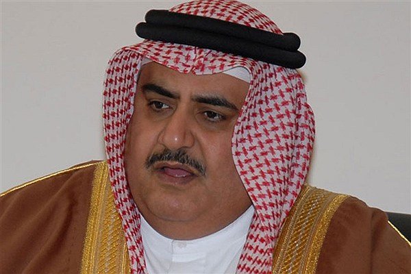  وزیر خارجه بحرین: هر که خطر ایران را نبیند کور است! 