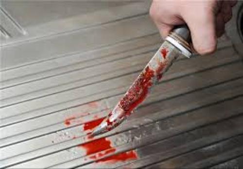  دستگیری قاتل چاقو به دست در خیابان /اعتراف به قتل همسر