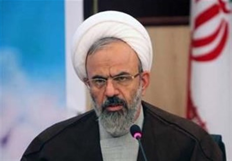 دشمن تمام توان خود را به کار گرفته تا نظام جمهوری اسلامی را نابود کند
