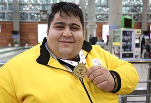 دلیل غیبت سیامند رحمان در اردوی تیم ملی وزنه‌برداری معلولان