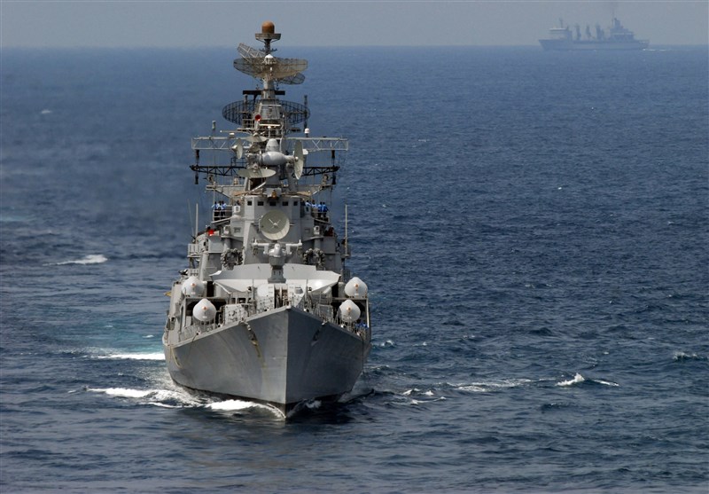 دو کشتی نظامی پاکستانی با هدف تقویت روابط وارد بندر عباس شدند