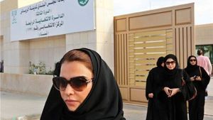 شنای مختلط در هتلهای عربستان چه زمانی ممنوع شد؟