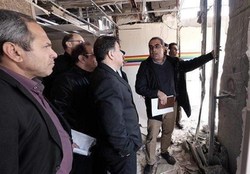  آخوندی: قیم مردم برای بازسازی مناطق زلزله زده نیستیم! 