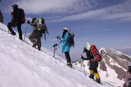  کوهنوردی مرگبار در توچال / مرد 65 ساله در ارتفاعات برفی جان باخت 