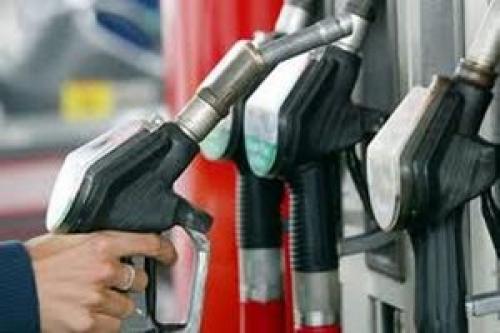 اکنون زمان افزایش قیمت بنزین نیست