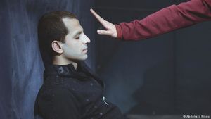 جلوی این «هجوم» فرهنگی را بگیرید