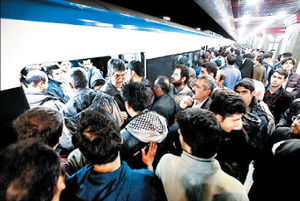 فرمانداری مقابل افزایش قیمت بی‌سابقه بلیط مترو می‌ایستد