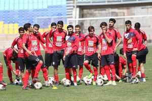 شاید پرسپولیس با سیاست"مکث" به قهقرا برود