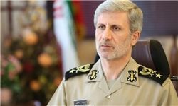 امیر حاتمی به وزیر دفاع پاکستان چه گفت؟