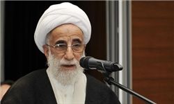 مجلس حمایت از کالای ایرانی را جدی بگیرد/ از آسایش خود کم کنید و بیشتر در خدمت مردم باشید