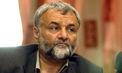 من از طرف عاری عذرخواهی می‌کنم!