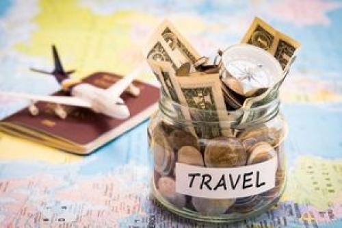 زوار عتبات ۲۵۰هزار دینار ارز مسافرتی می‌گیرند