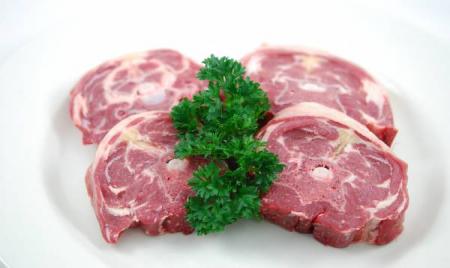 استمرار قاچاق گوشت در افزایش قیمت  تاثیر بسزایی دارد