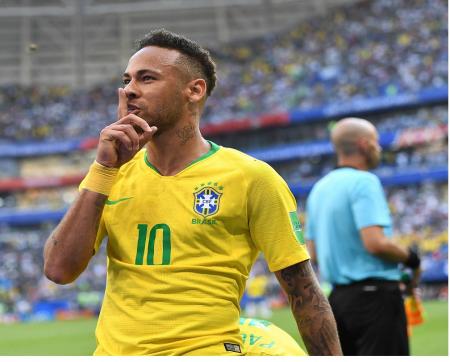 مصدومیت  نیمار در بازی دوستانه تیم ملی برزیل 