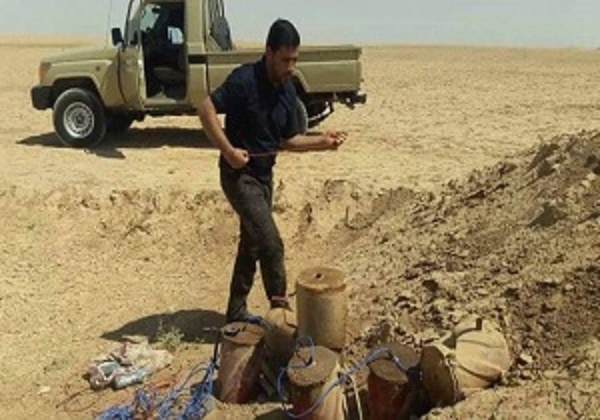 کشف یک انبار تسلیحاتی متعلق به تروریستهای داعش در شرق استان الانبار