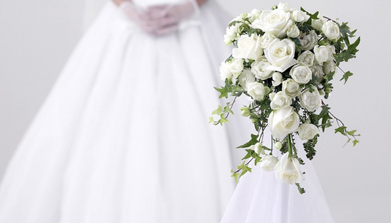 چگونه لباس مناسب برای حضور در مراسم عروسی اتنخاب کنیم؟