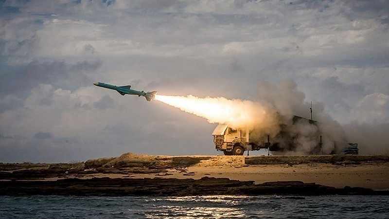 موشک قادر با توان زدن اهداف منطقه‌ای، نظیر پایگاه‌های آمریکا رونمایی شد+عکس