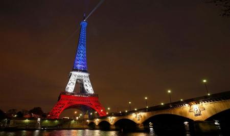  اعتراضات فرانسه، برج ایفل و موزه لوور را به تعطیلی کشاند
