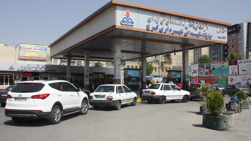 عدالت اجتماعی یا اقشار مرفه!؟؛ مسیر پیشروی دولت در هزینه کرد «یارانه بنزین»