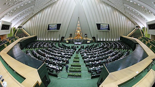 افشاگری نماینده مجلس از جزئیات واگذاری برخی از شرکت‌های بزرگ