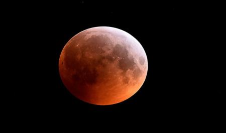«ابر ماه خونین»+عکس‌ها